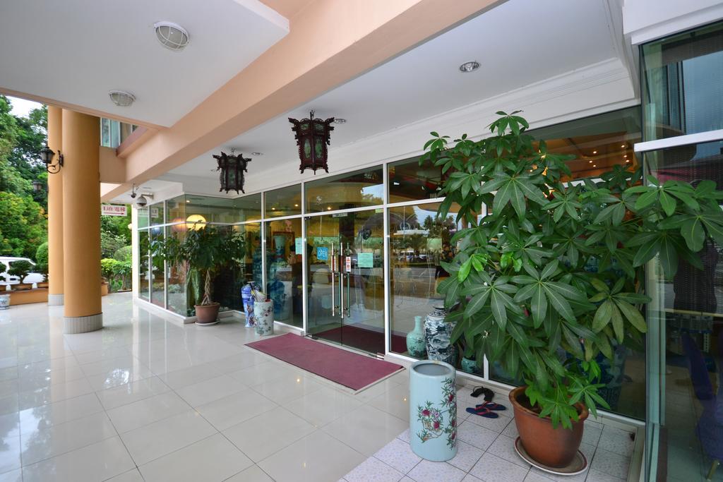Lanvin Hotel Kota Kinabalu Exterior photo