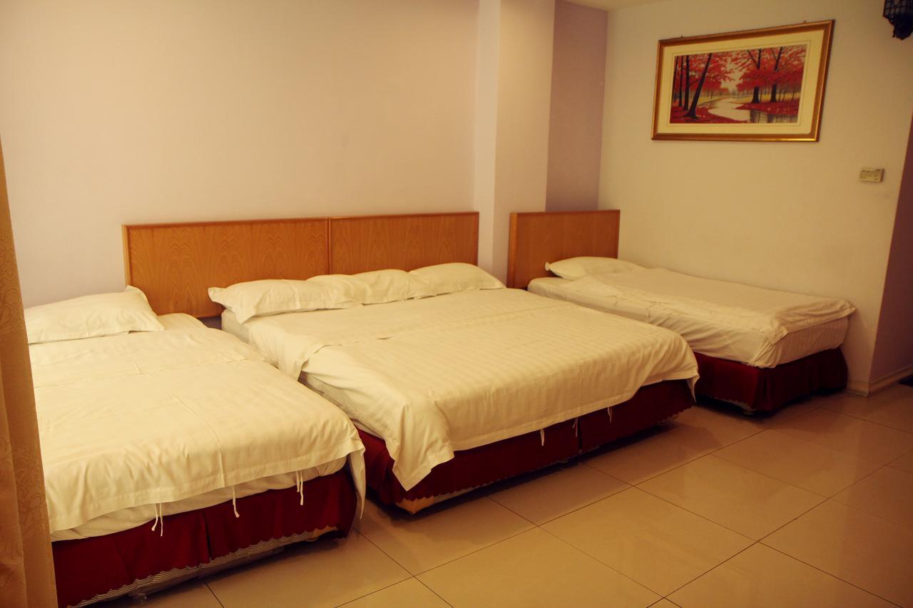 Lanvin Hotel Kota Kinabalu Room photo