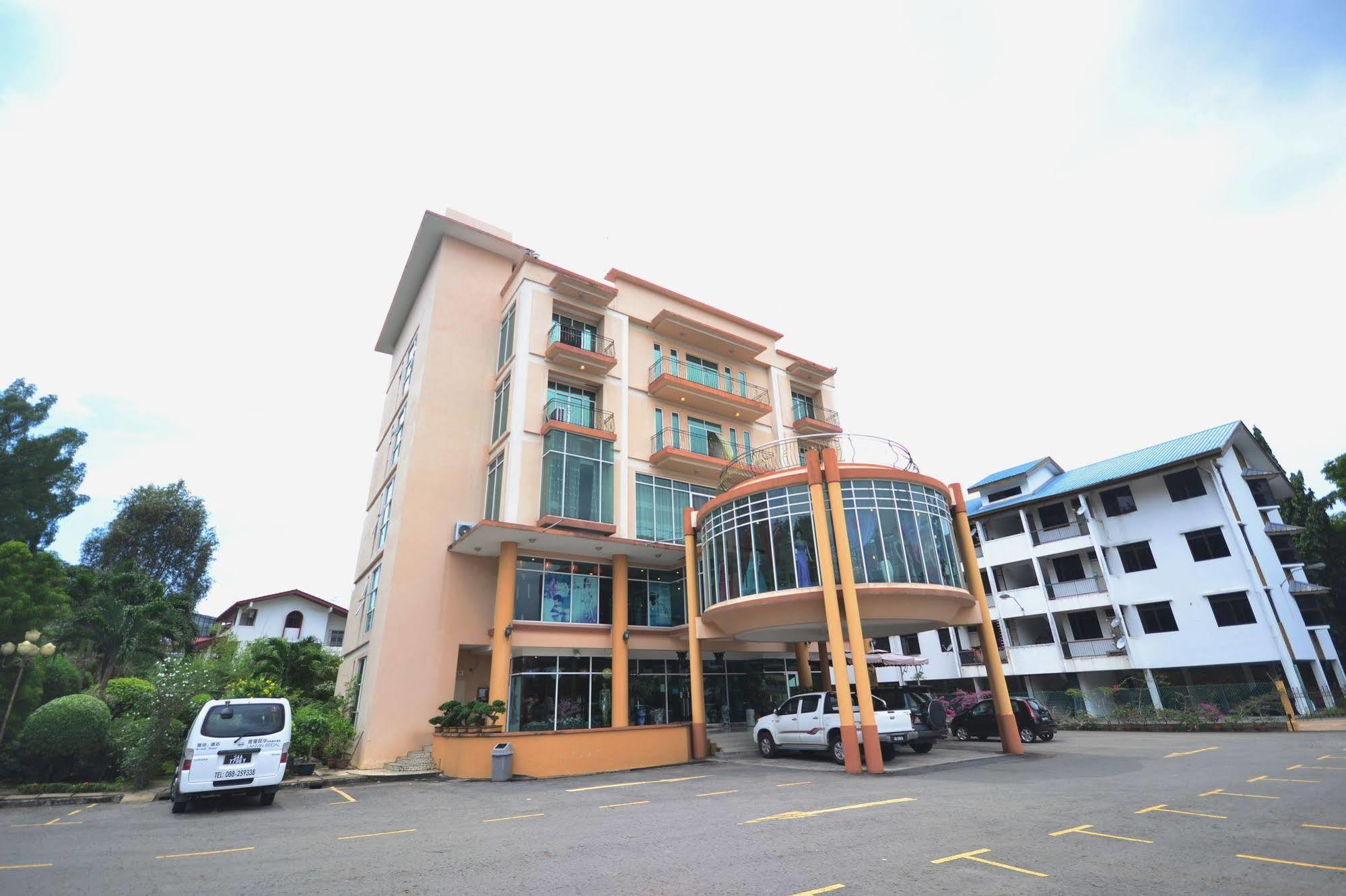 Lanvin Hotel Kota Kinabalu Exterior photo