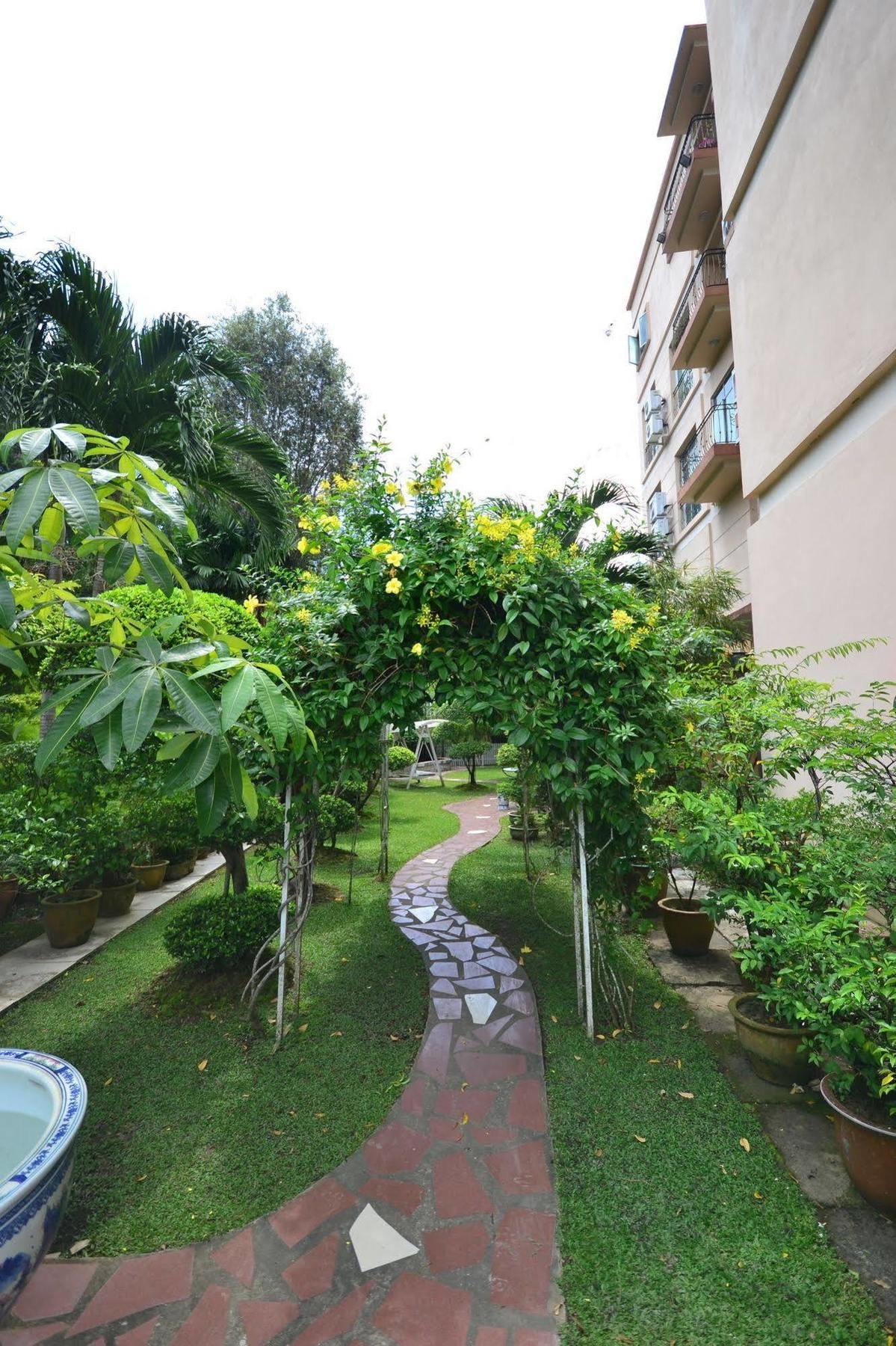 Lanvin Hotel Kota Kinabalu Exterior photo
